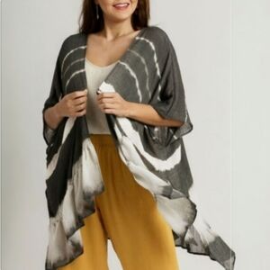 Umgee Charcoal and Cream Tie-dye Kimono Cardigan